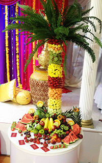 Fruit Palm Tree display by Delicious Fruits & Fountains